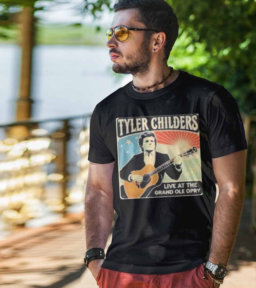 Tyler Childers Live Performance With Guitar At The Grand Ole Opry Iconic Event T-Shirt