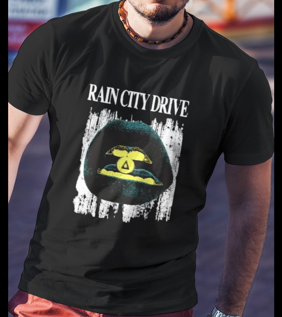 Rain City Drive Lips Neon Symbol T-Shirt