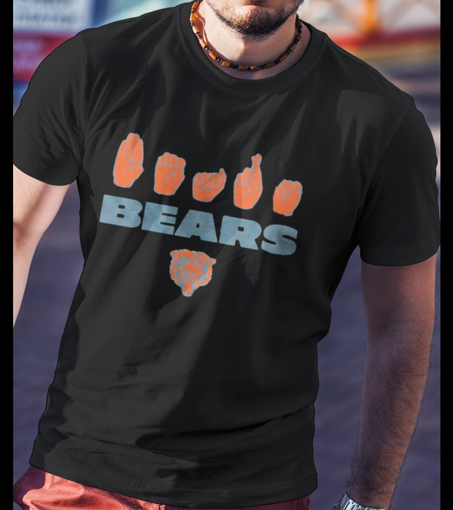 ASL Love Sign Chicago Bears Bears T-Shirt