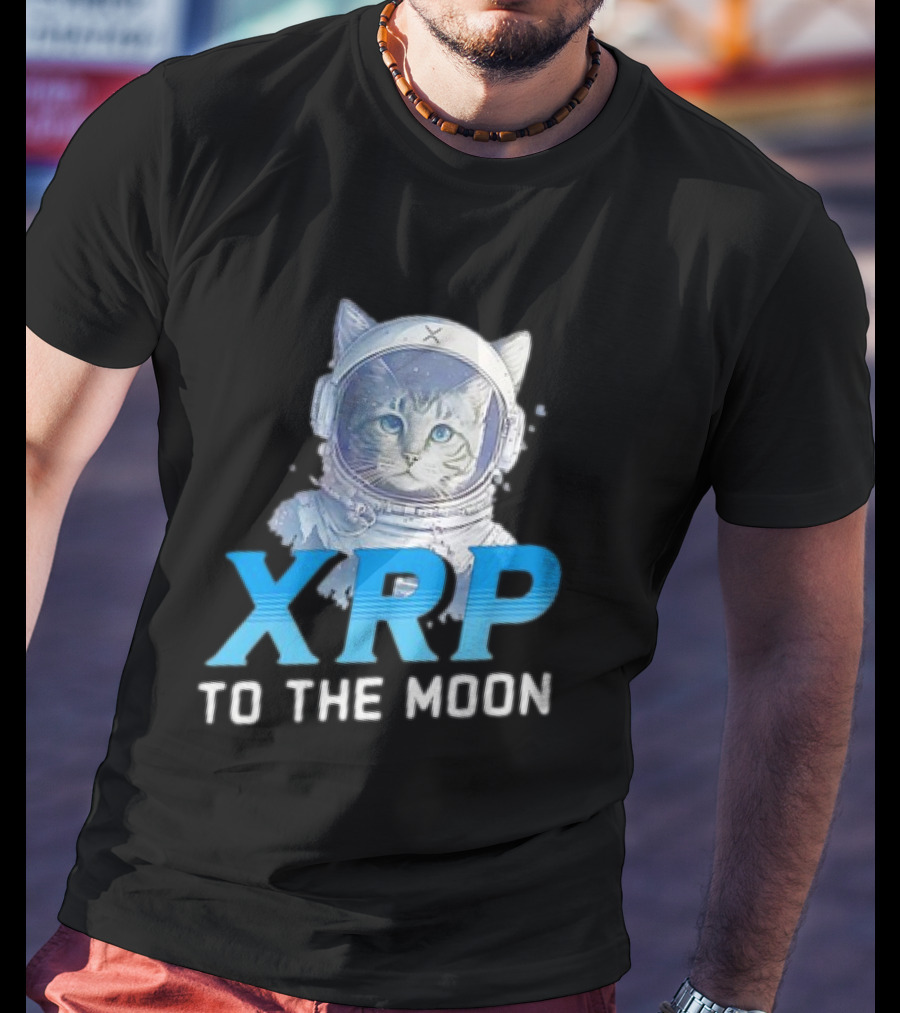 XRP Cat To The Moon Crypto Merchandise Astronaut Helmets T-Shirt