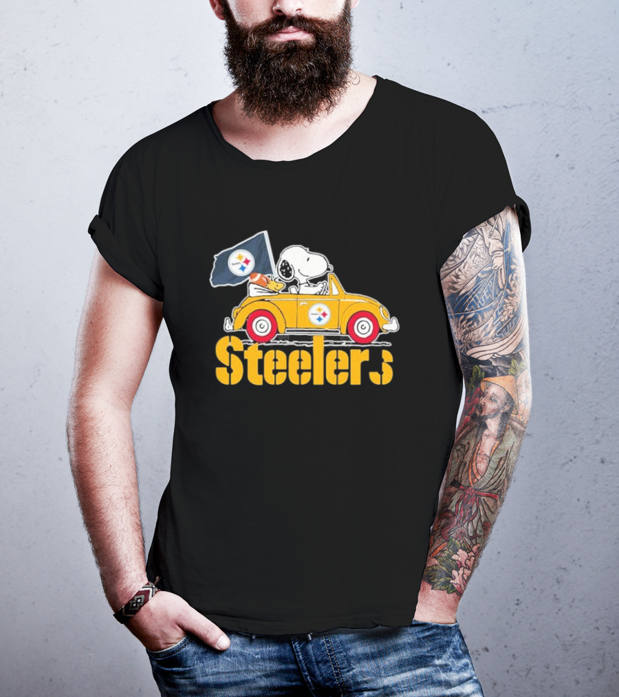 Peanuts Snoopy Woodstock Driving Yellow Car With Steelers Flag T-Shirt