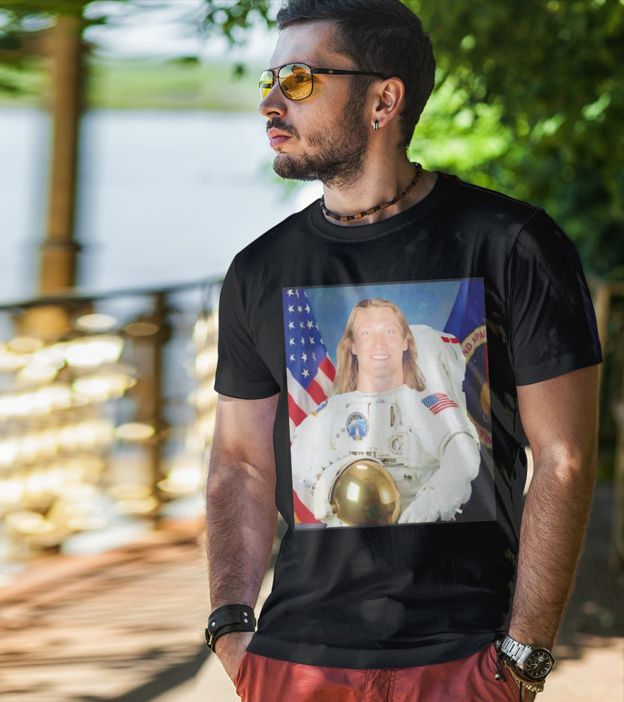 Trevor Lawrence Jacksonville Jaguars Win A Game Or Go To The Moon Astronaut USA Flag T-Shirt