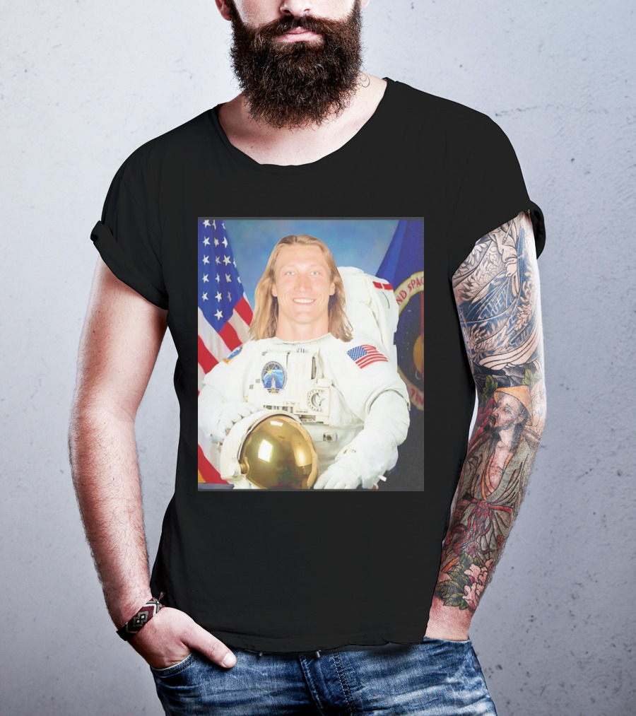 Trevor Lawrence Jacksonville Jaguars Win A Game Or Go To The Moon Astronaut USA Flag T-Shirt