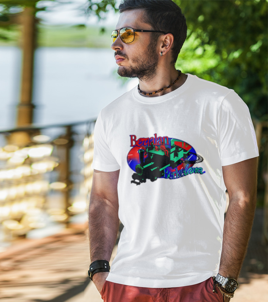 Berjalan Berkelana Steam Train Adventure T-Shirt