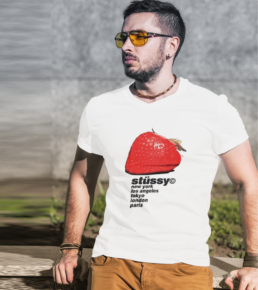 Stussy Strawberry Design New York Los Angeles Tokyo London Paris T-Shirt