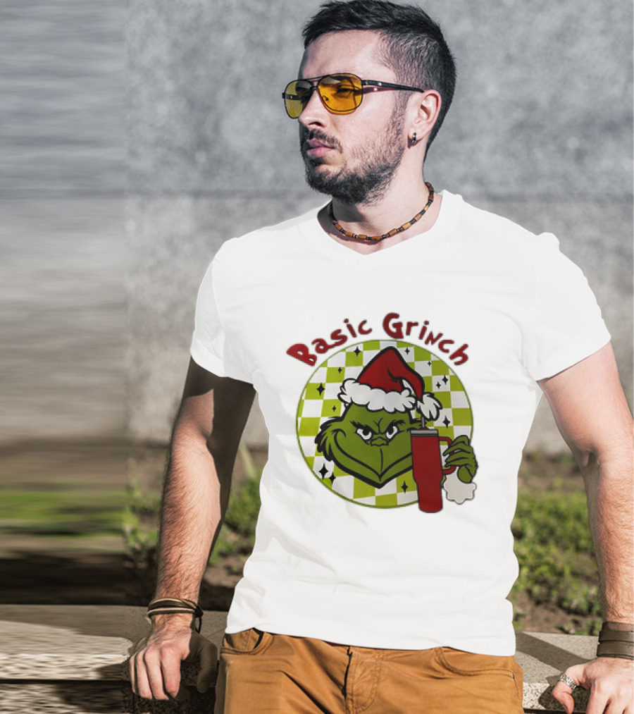 Basic Grinch Christmas Santa Hat Holiday Mug T-Shirt