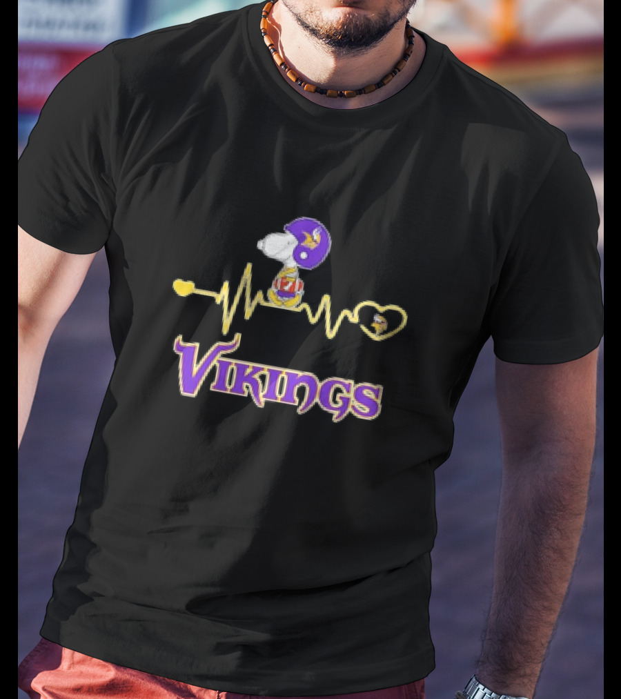 Snoopy Heartbeats Minnesota Vikings T-Shirt