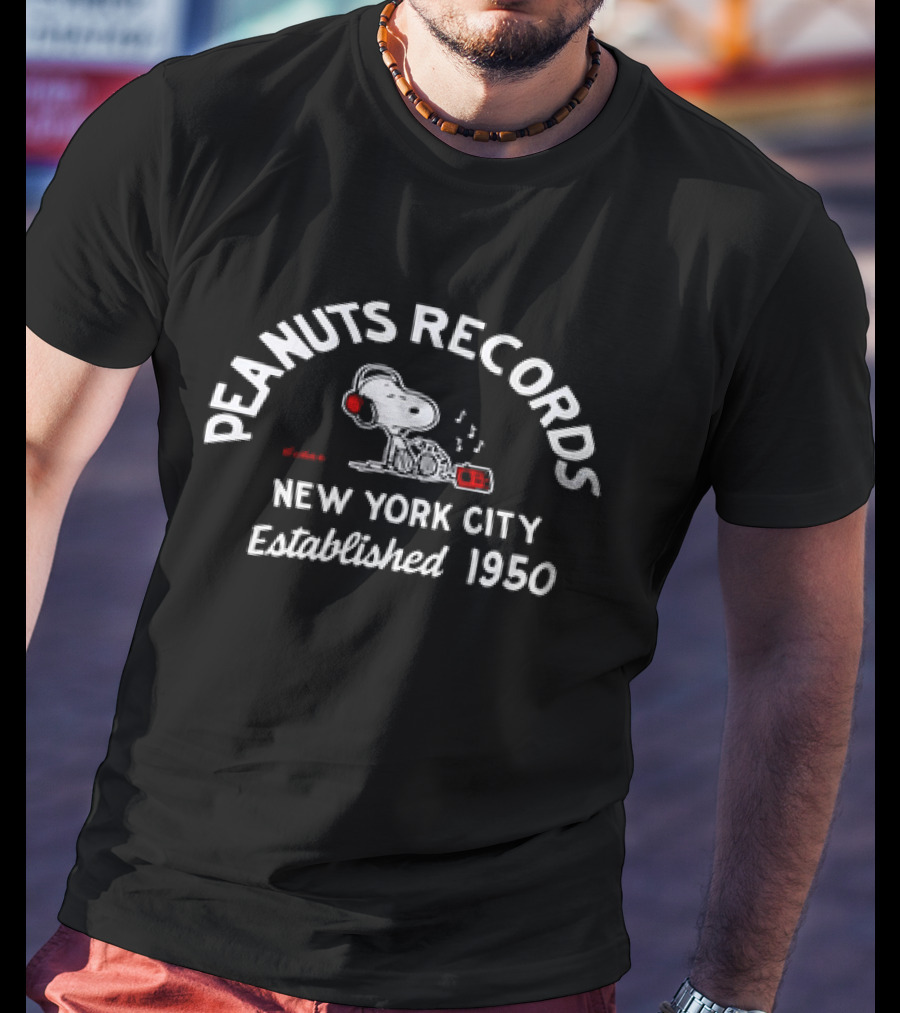 Peanuts Records New York City Established 1950 Snoopy Listening To Music T-Shirt