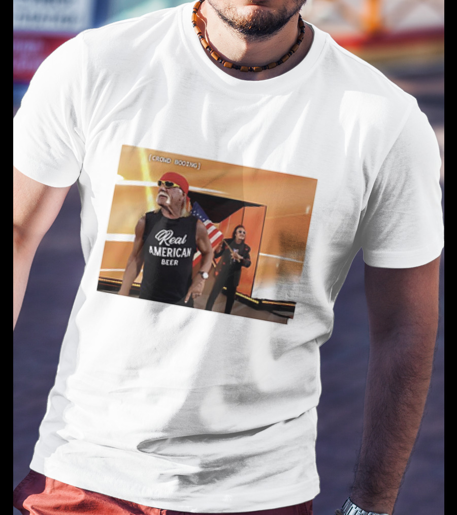Crowd Booing Real American Beer Wwe Hulk Hogan T-Shirt