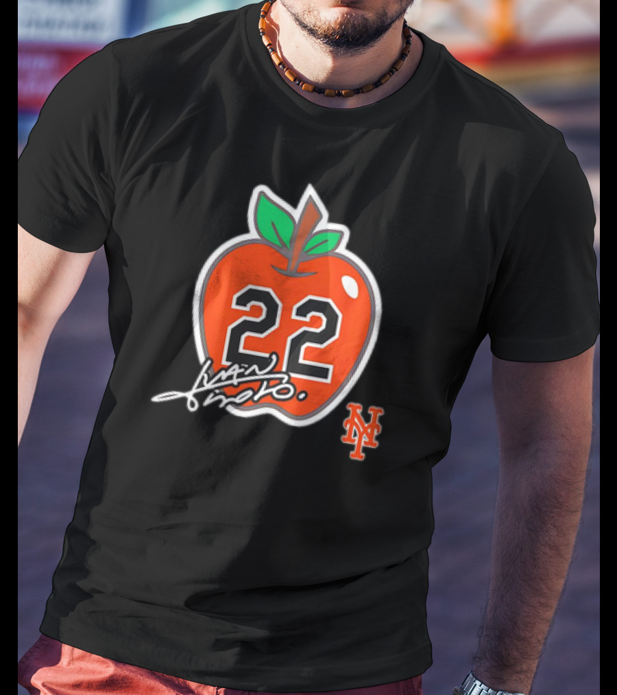 Juan Soto 22 New York Mets Apple T-Shirt