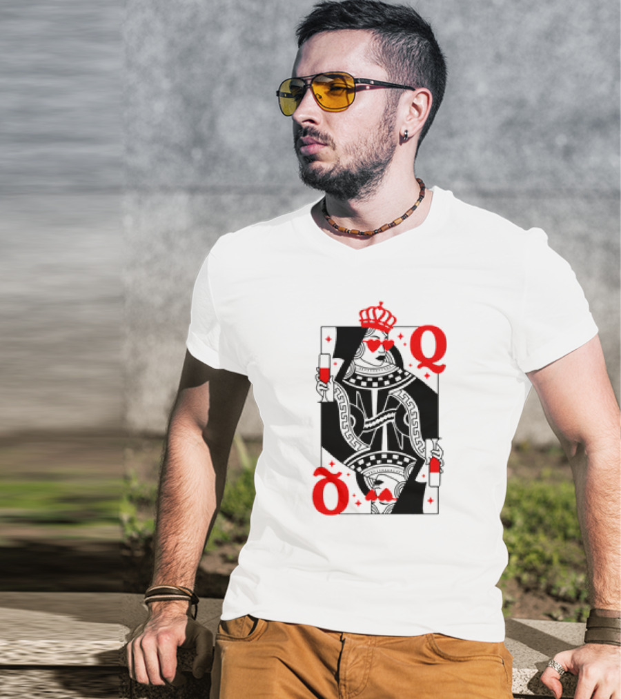 Queen Of Hearts Card Red Heart Glasses T-Shirt