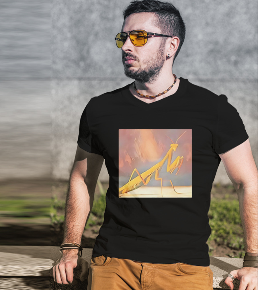 The Praying Mantis Abstract Pastel Insect T-Shirt