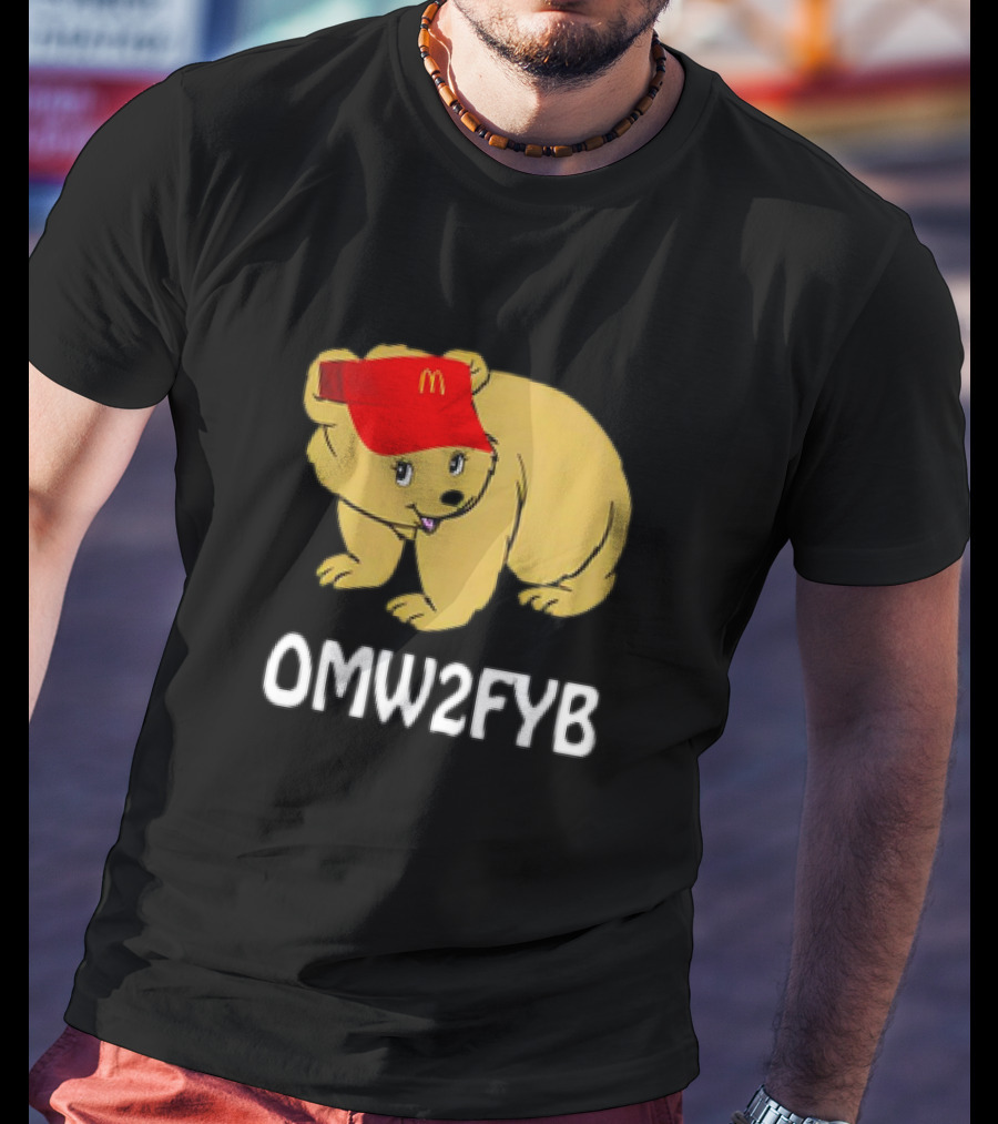 OMW2FYB Bear In Fast Food Cap T-Shirt