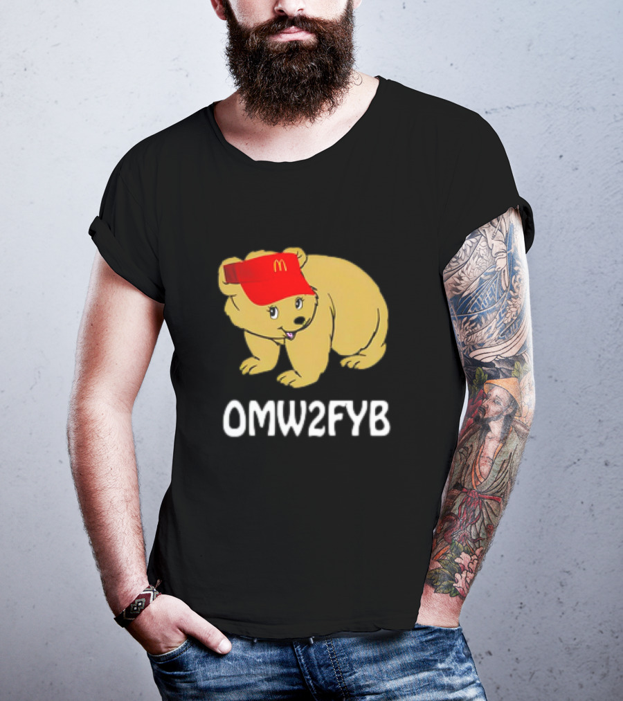OMW2FYB Bear In Fast Food Cap T-Shirt