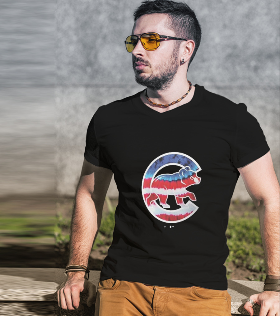 Chicago Cubs Americana Tie-Dye Bear Logo T-Shirt