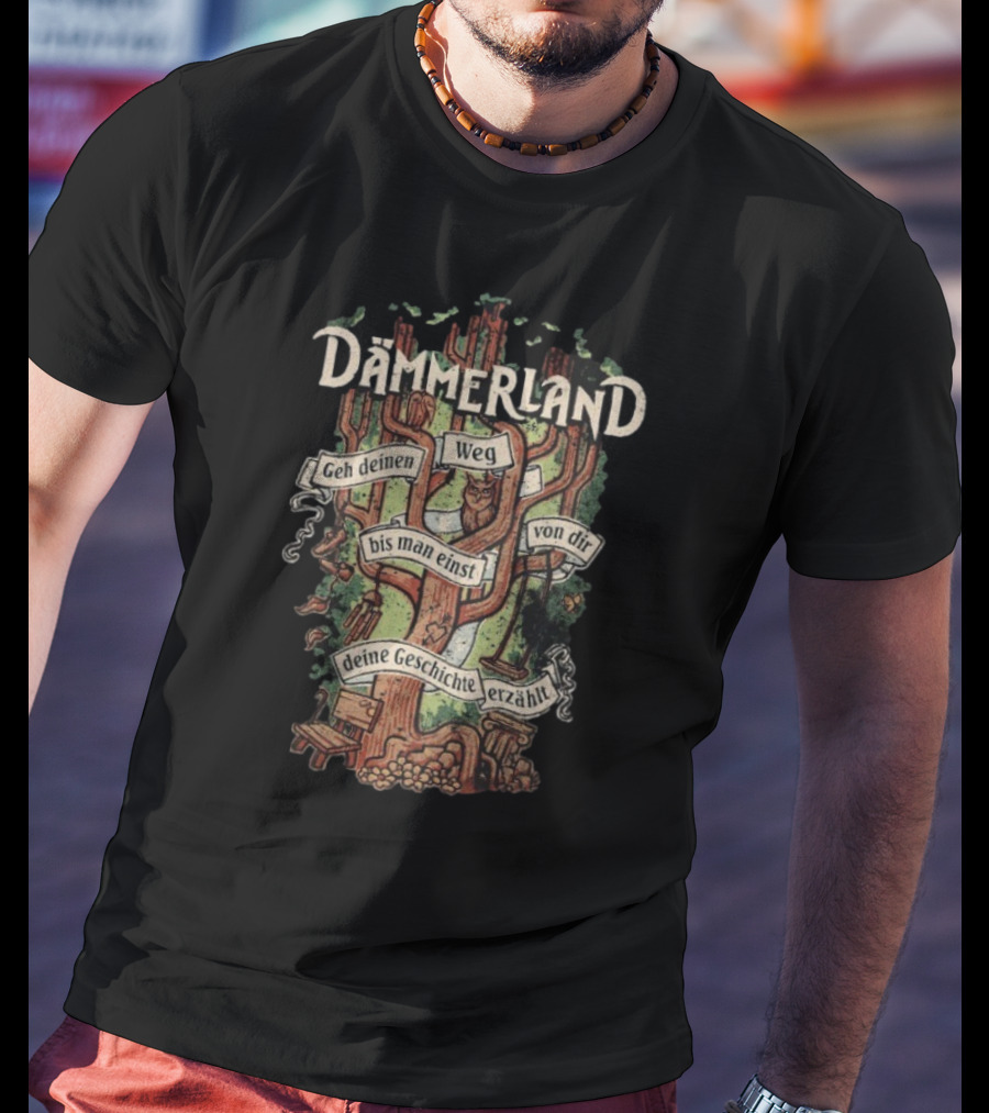 Dämmerland Geh Deinen Weg Lebensbaum Bis Man Einst Von Dir Deine Geschichte Erzählt T-Shirt