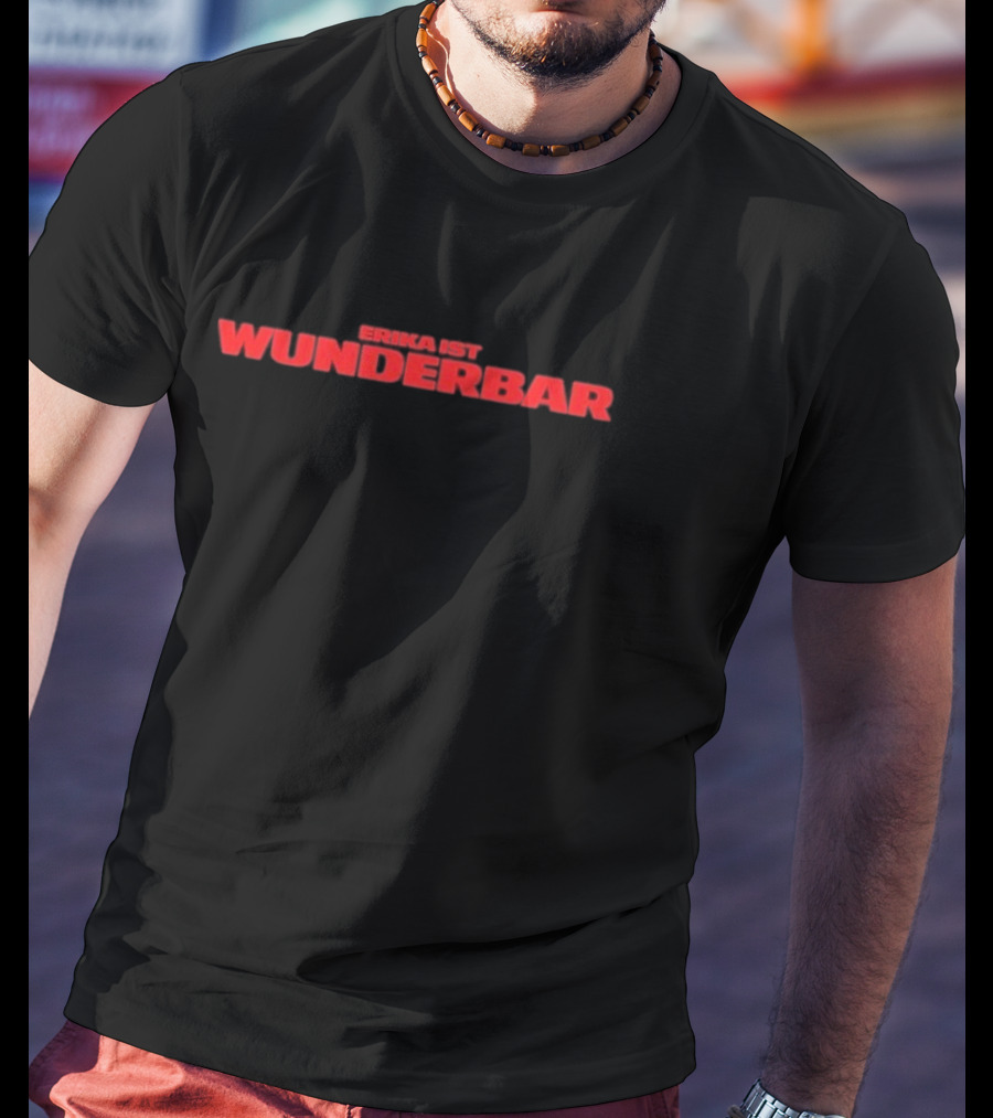 Erika Vikman Erika Ist Wunderbar Bold Red Statement T-Shirt