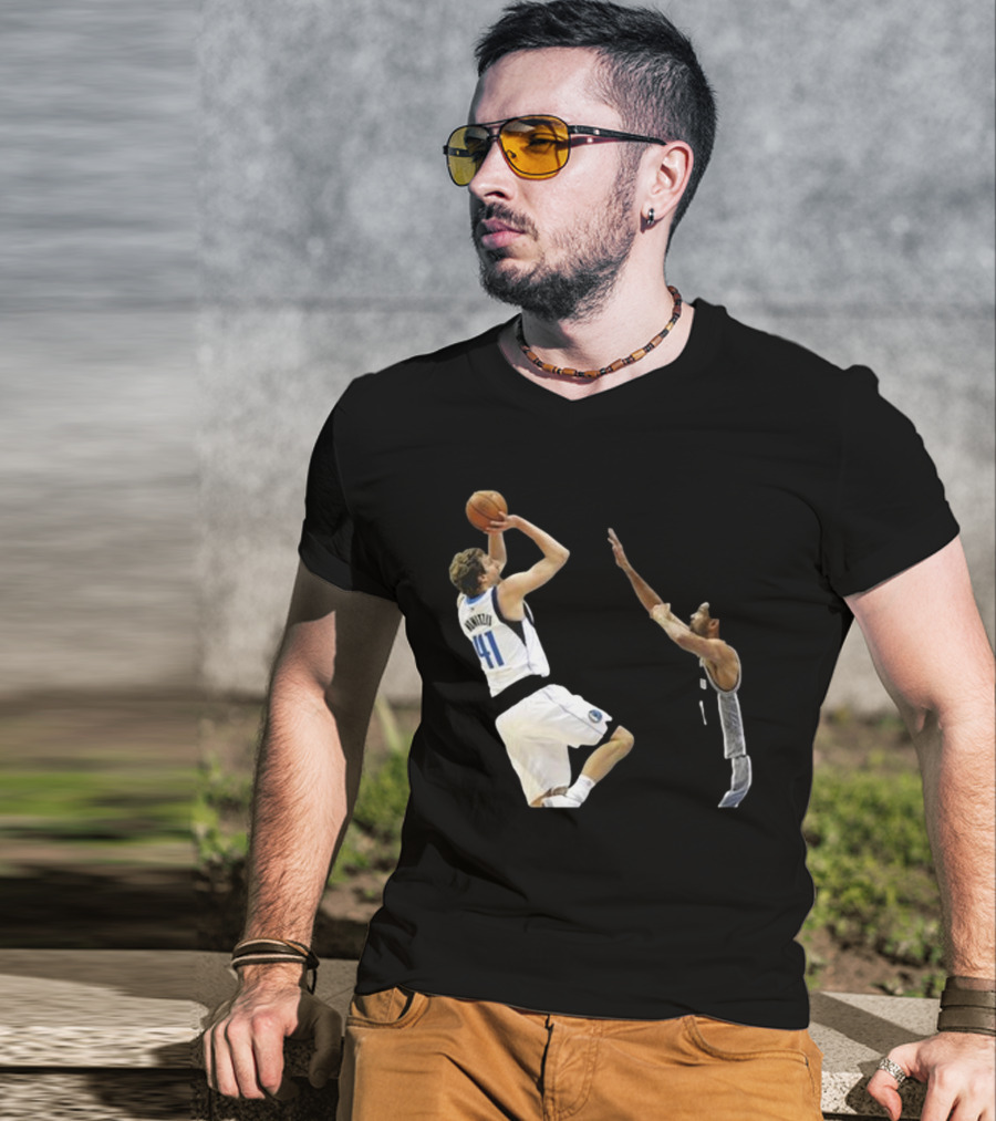 Dirk Nowitzki Fadeaway Jumper Over Tim Duncan NBA Iconic Moment T-Shirt