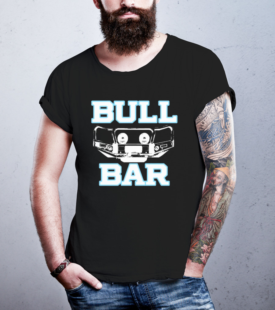 BULL BAR Car Protection Accessory Bold Vintage Style T-Shirt
