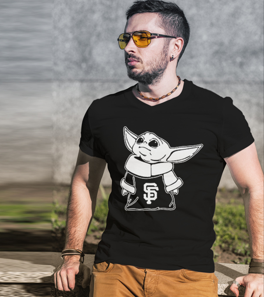 Baby Yoda SF Giants Fan Apparel T-Shirt