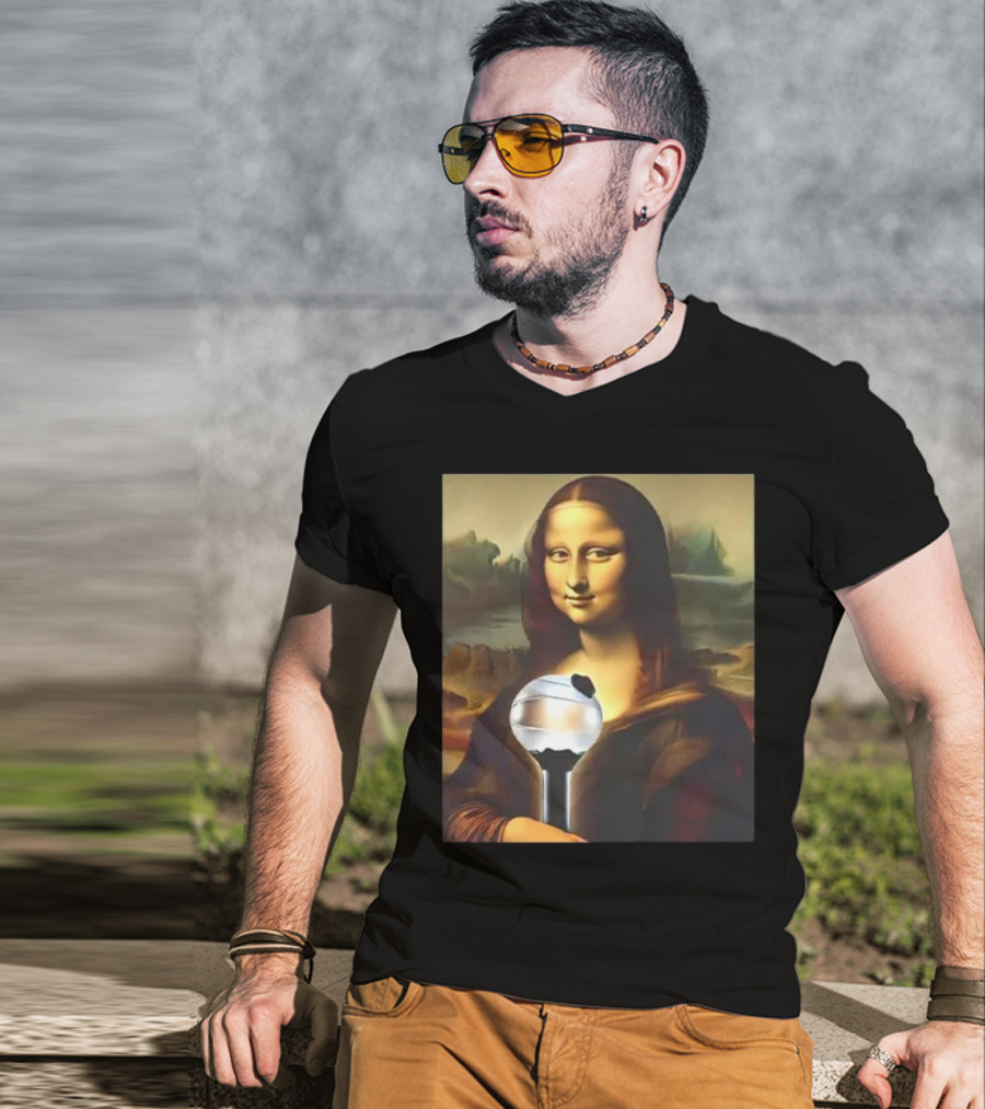 BTS J-hope Mona Lisa Holding ARMY Bomb T-Shirt