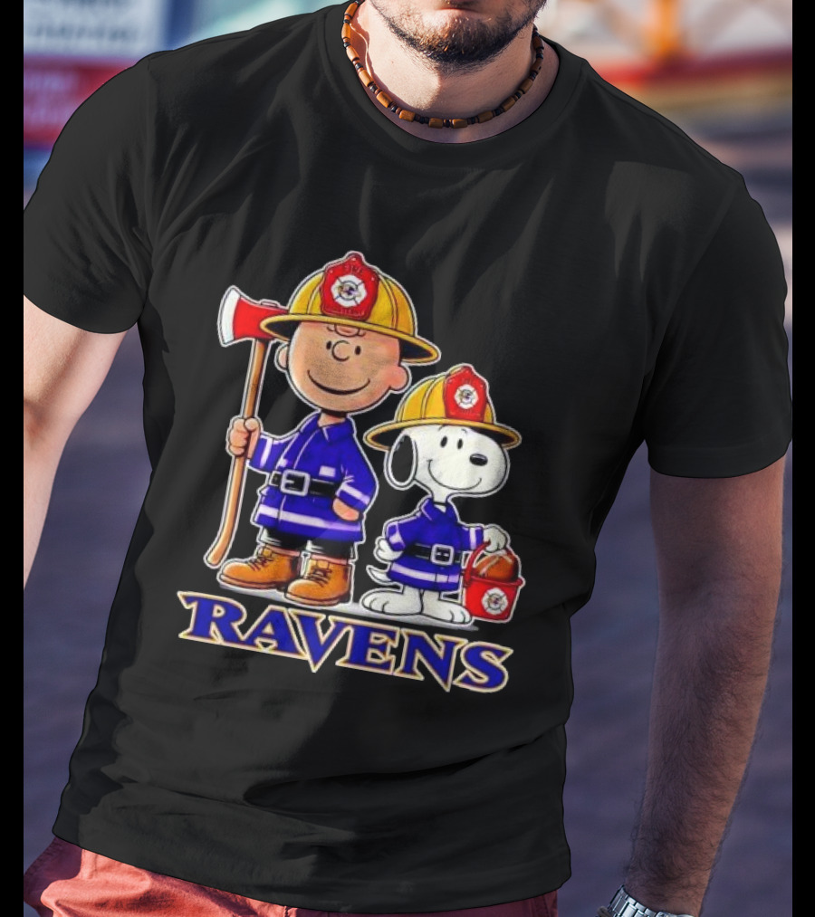 Firefighter Charlie Brown And Snoopy Baltimore Ravens T-Shirt