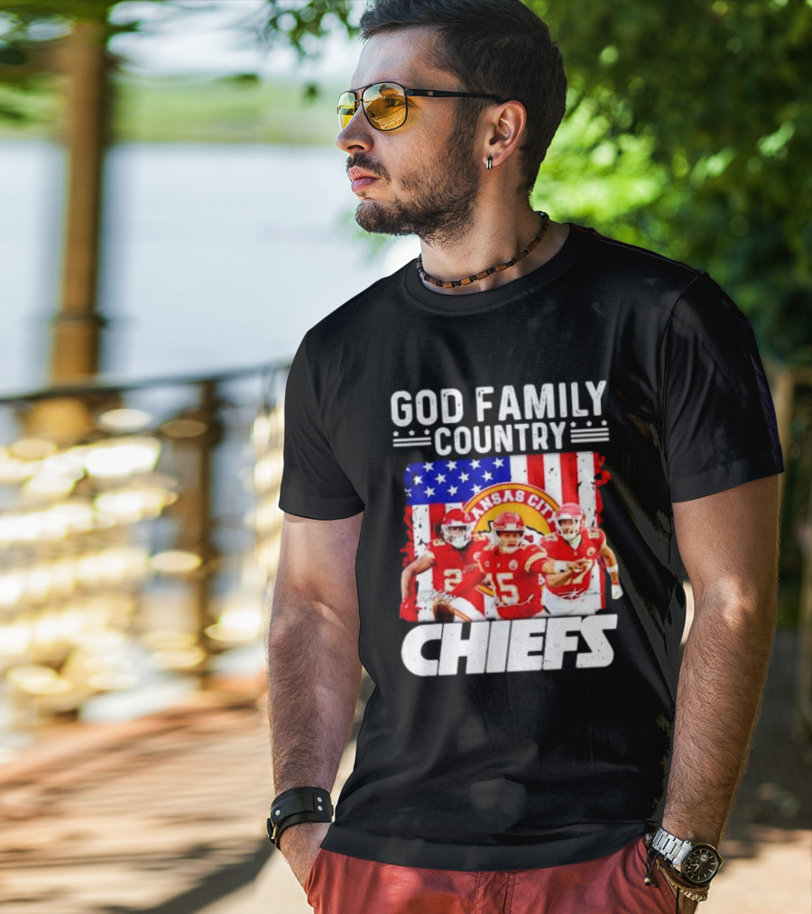 God Family Country Kansas City Chiefs Signatures T-Shirt