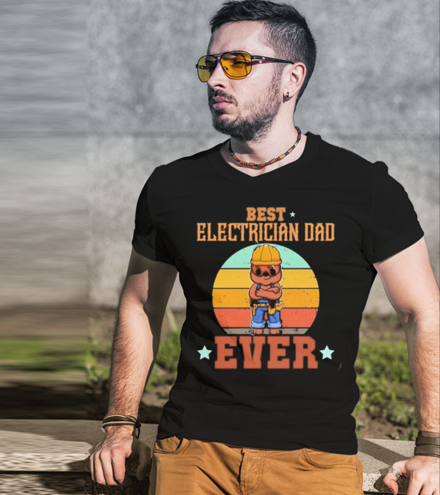 BEST ELECTRICIAN DAD EVER Retro Construction Worker Bear T-Shirt