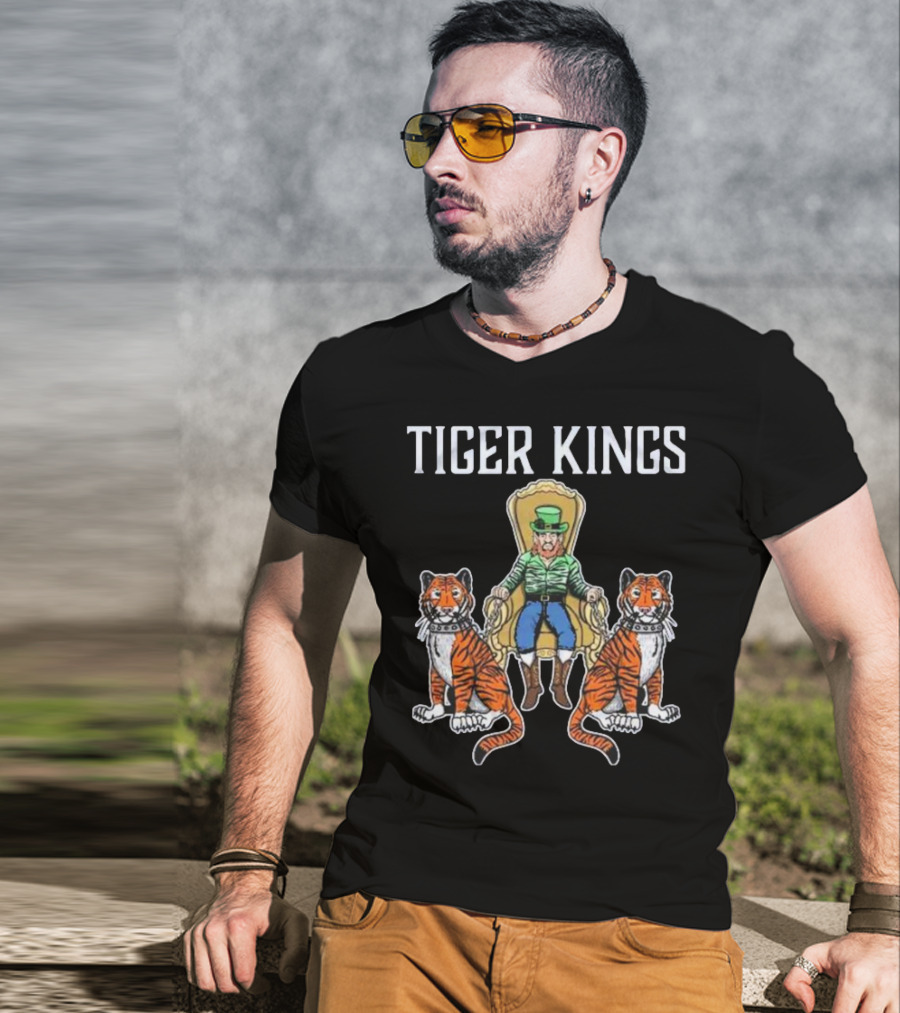 TIGER KINGS Notre Dame Fighting Irish Enthroned With Regal Tigers T-Shirt