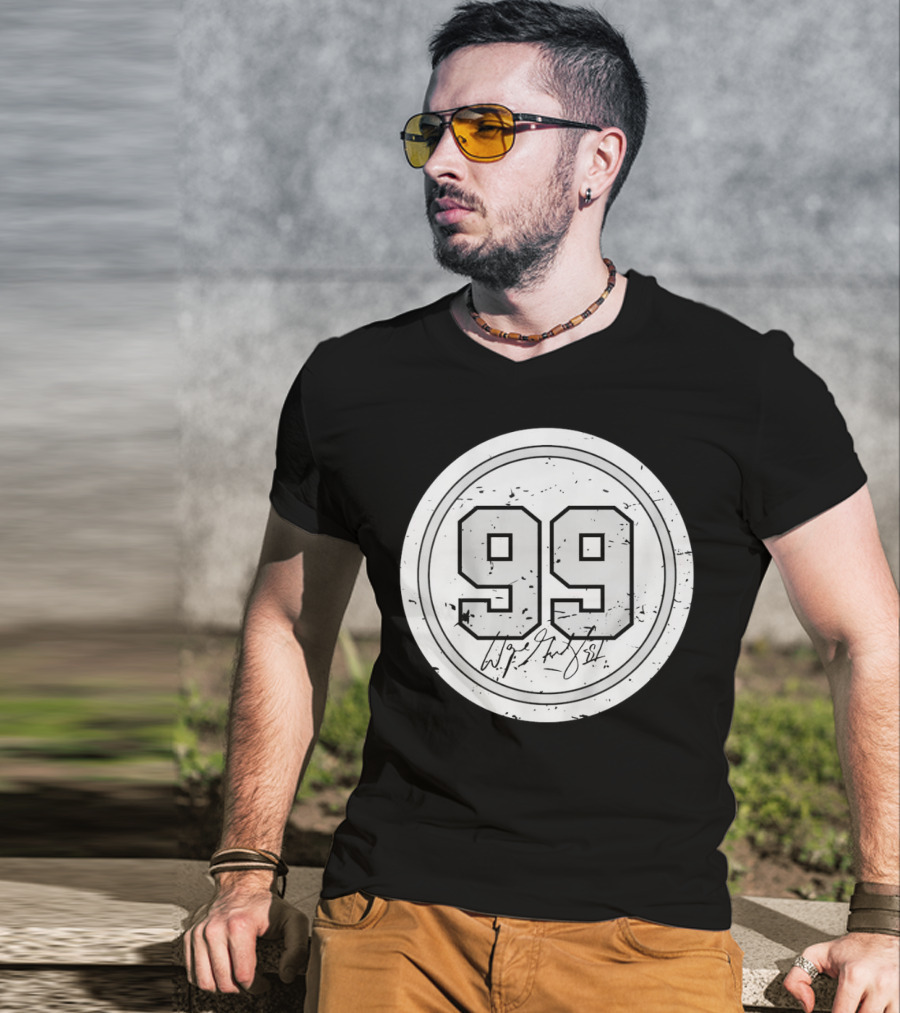Wayne Gretzky No. 99 Circle Signature Los Angeles T-Shirt