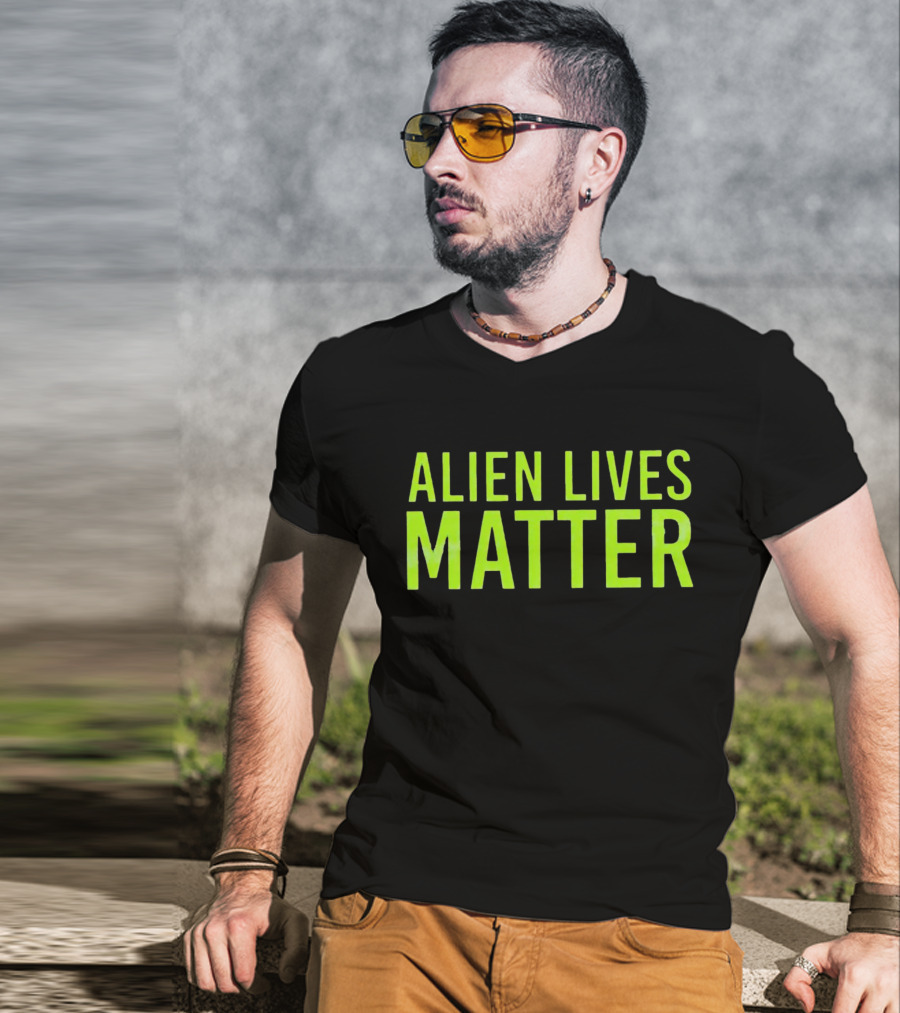 ALIEN LIVES MATTER T-Shirt