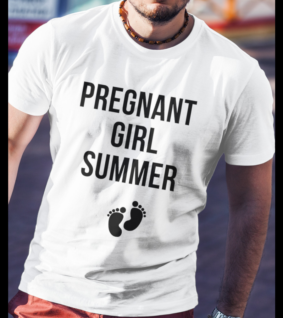 Pregnant Girl Summer Baby Footprints T-Shirt