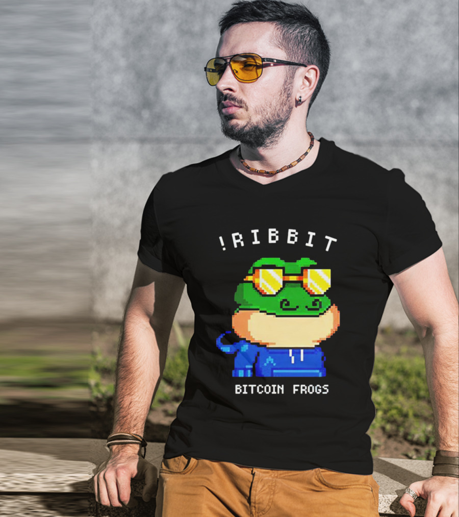 Ribbit Bitcoin Frogs Pixel Art Frog With Sunglasses T-Shirt