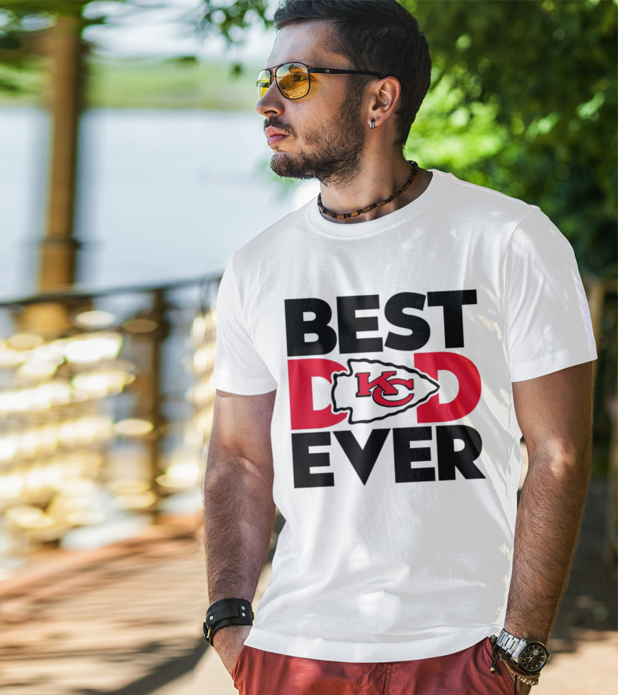 Best Dad Ever Kansas City Chiefs NFL Fan T-Shirt