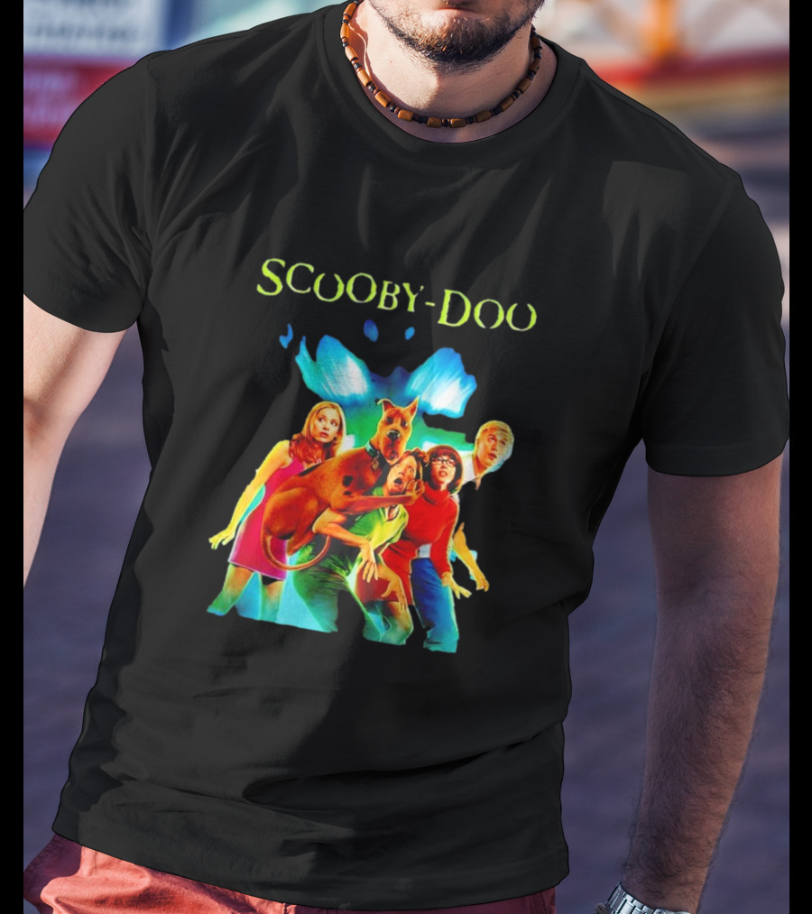 Scooby-Doo With Mystery Inc Group Vibrant Scene T-Shirt