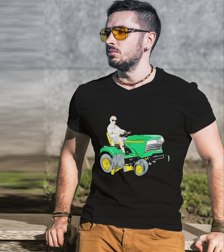 George Jones No Show Jones Riding Green Tractor T-Shirt