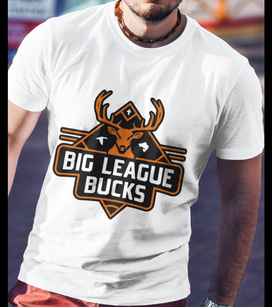 Big League Bucks Deer Antlers Hunting Badge Emblem T-Shirt