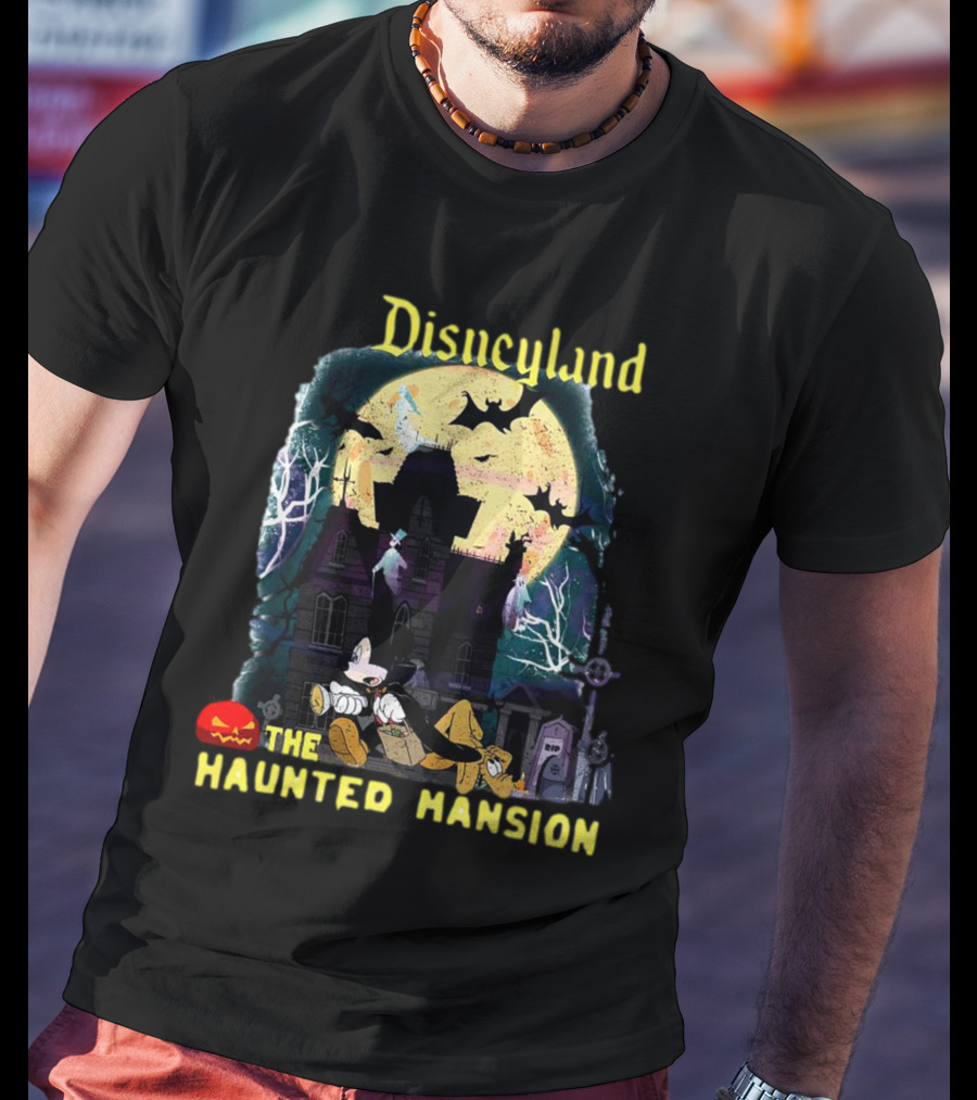 Disneyland The Haunted Mansion Mickey And Pluto Halloween Adventure T-Shirt