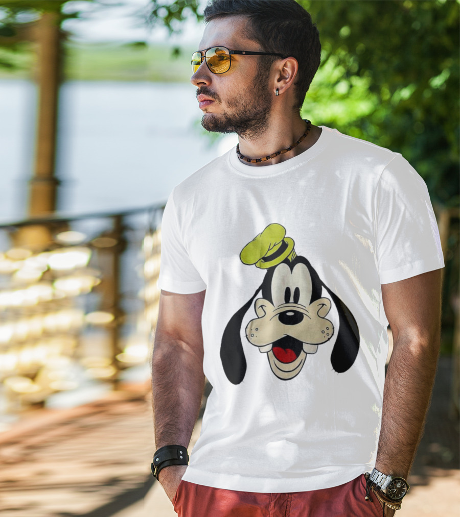 Yats Goofy Head Disney Character Face T-Shirt