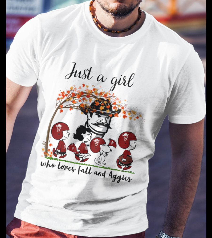 Just A Girl Who Loves Fall And Aggies Peanuts Cartoon T-Shirt