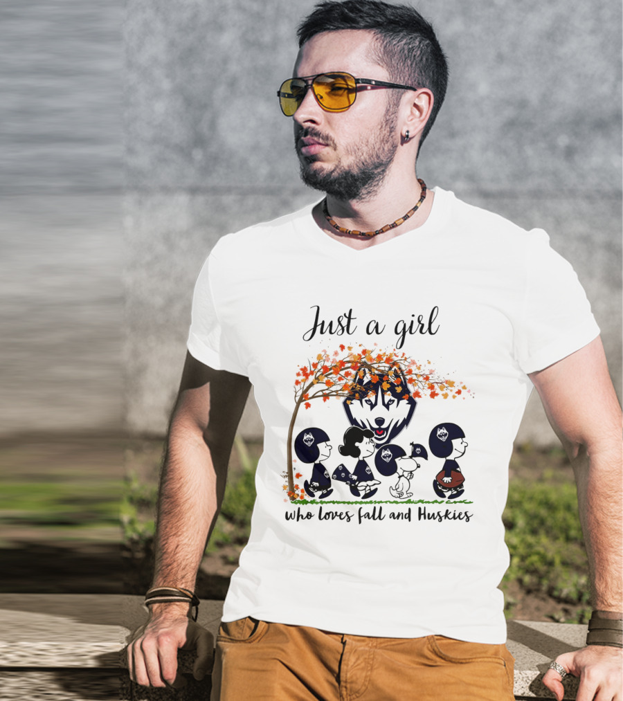 Just A Girl Who Loves Fall And Huskies Peanuts Cartoon T-Shirt