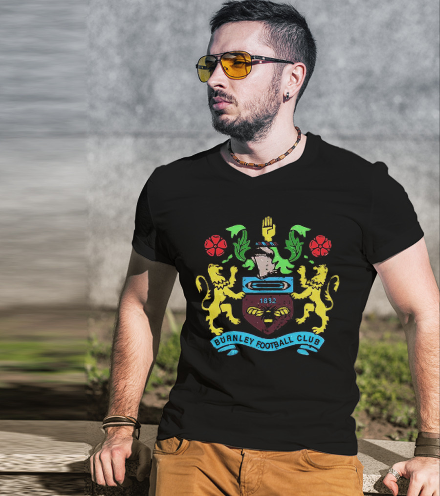 Burnley FC 1882 Crest Burnley Football Club Badge Emblem T-Shirt
