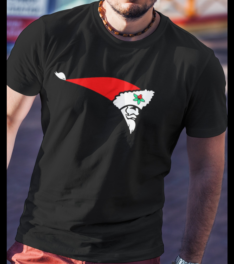New England Patriots Santa Hat Christmas Day T-Shirt