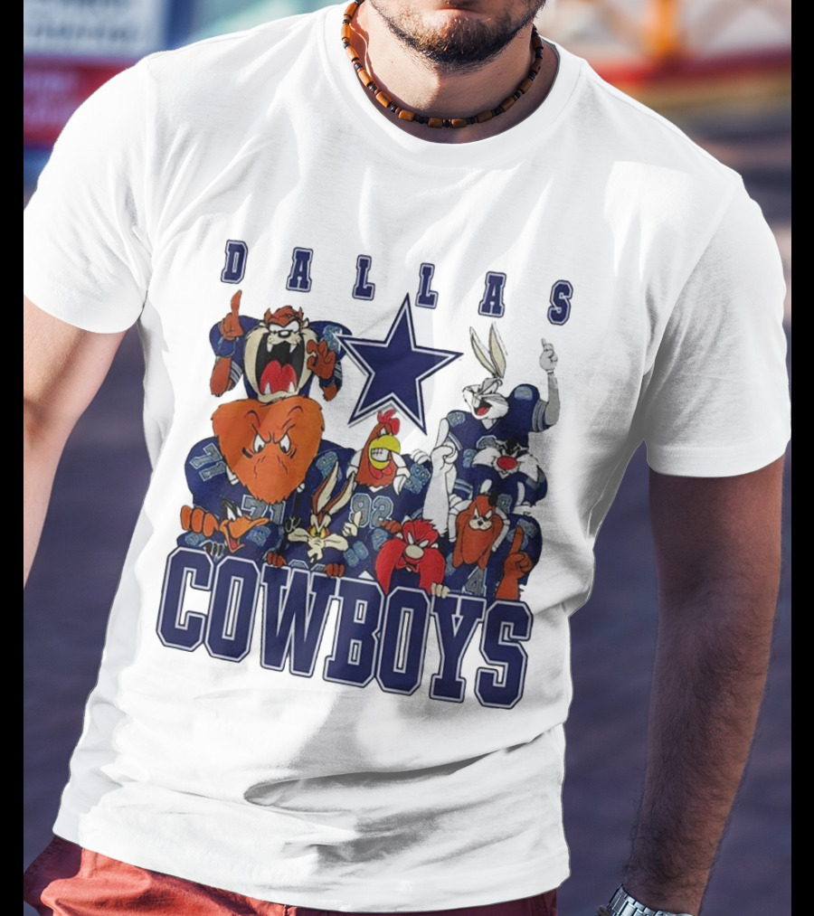 Dallas Cowboys Looney Tunes Characters NFL Football Team Fan T-Shirt