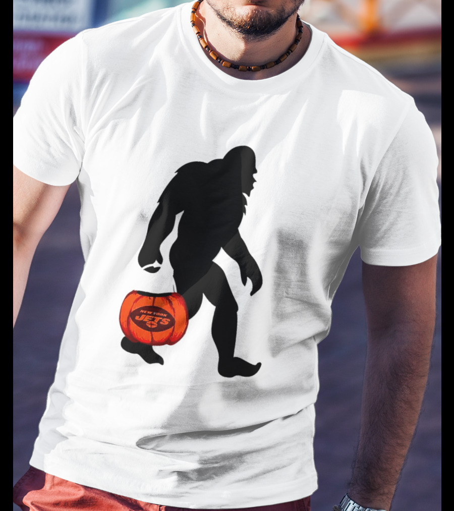 New York Jets Bigfoot Halloween Pumpkin T-Shirt