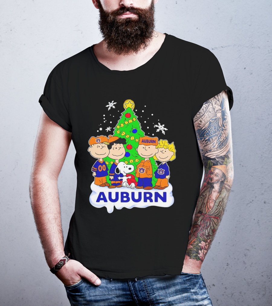 Peanuts Auburn Tigers Christmas Tree Charlie Brown Snoopy Lucy Linus T-Shirt