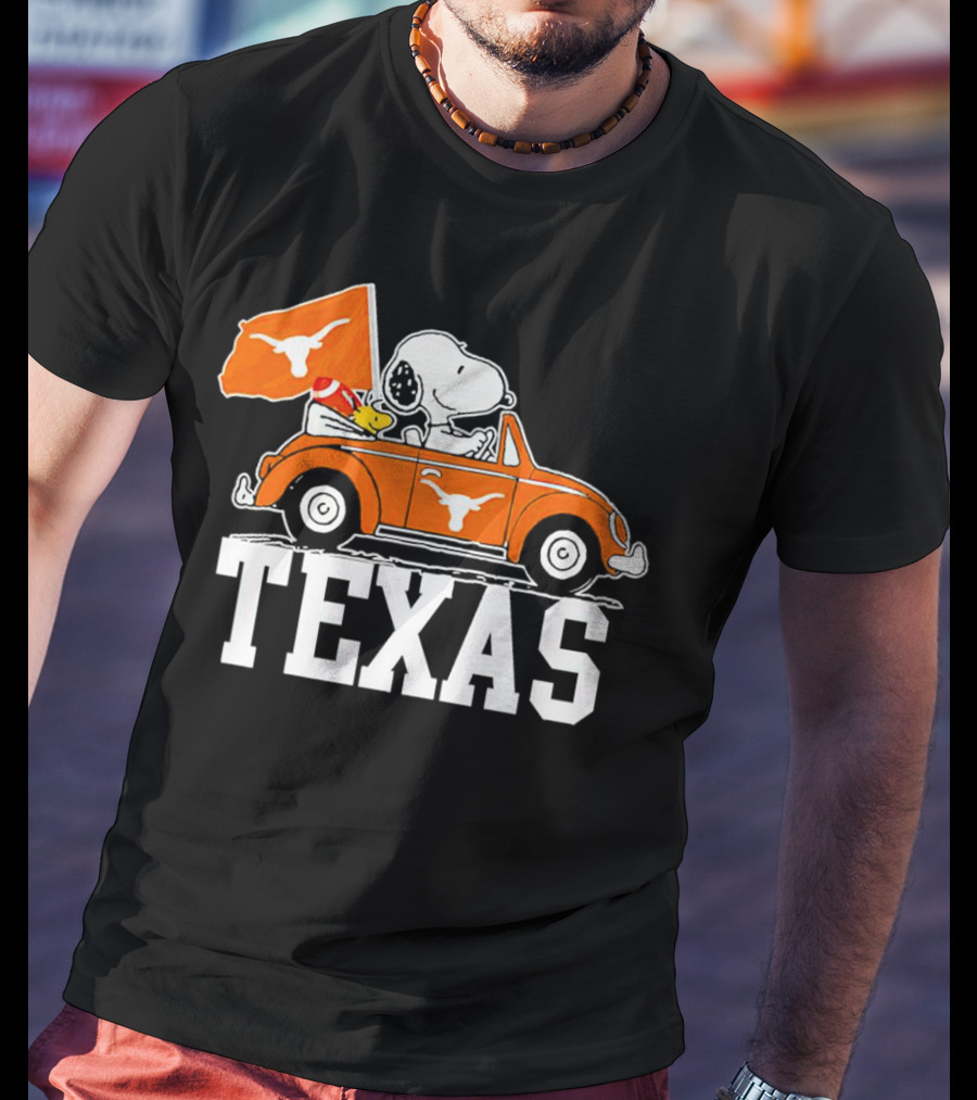 Snoopy Drives Car Texas Longhorns Flag T-Shirt