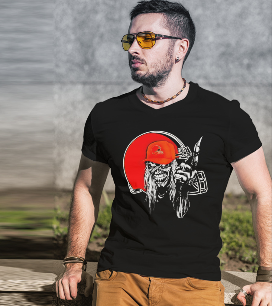 Cleveland Browns Skull With Helmet Halloween Football T-Shirt