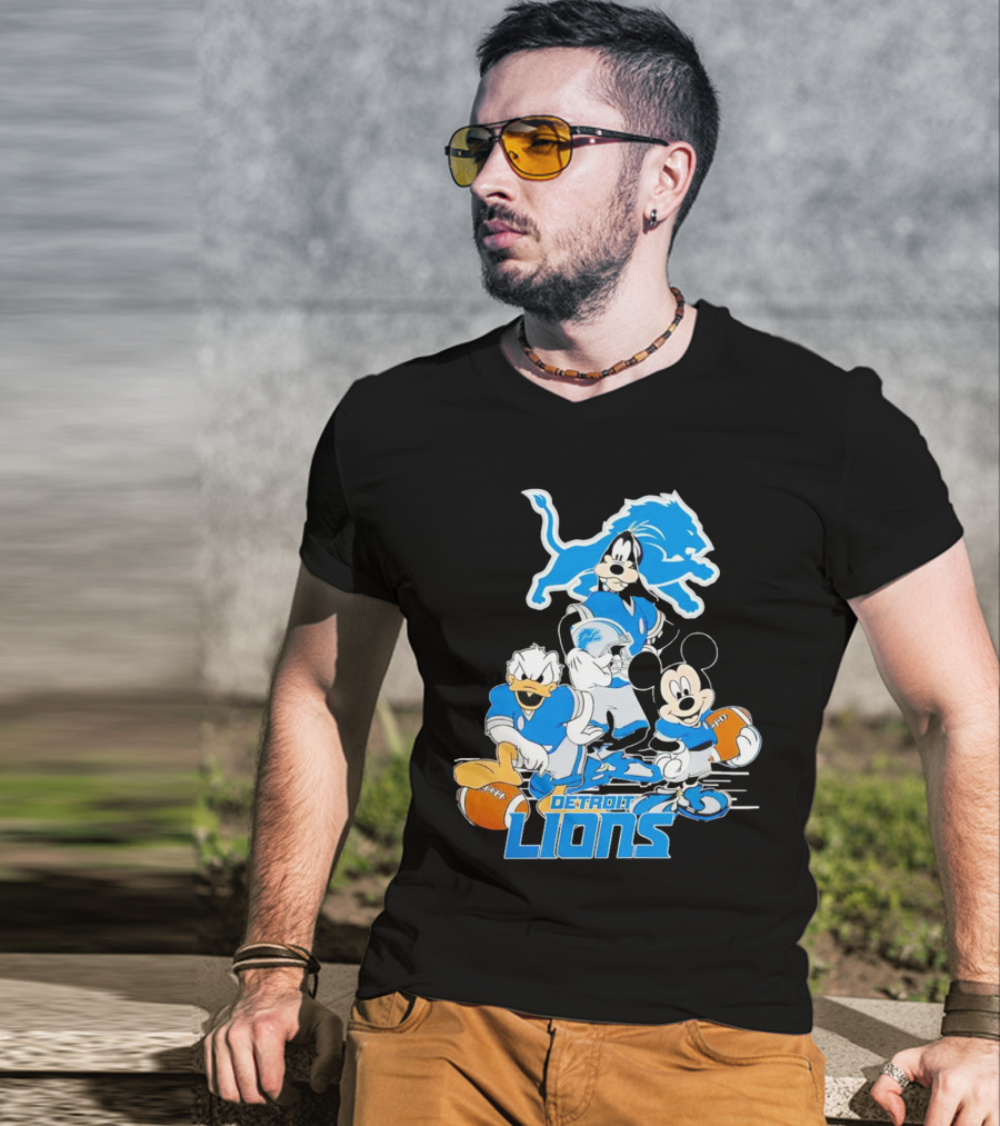 Detroit Lions Mickey Friends Game Day Football Disney T-Shirt