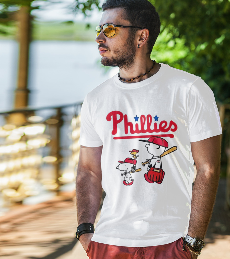 Phillies Snoopy Woodstock Charlie Brown Peanuts Baseball T-Shirt